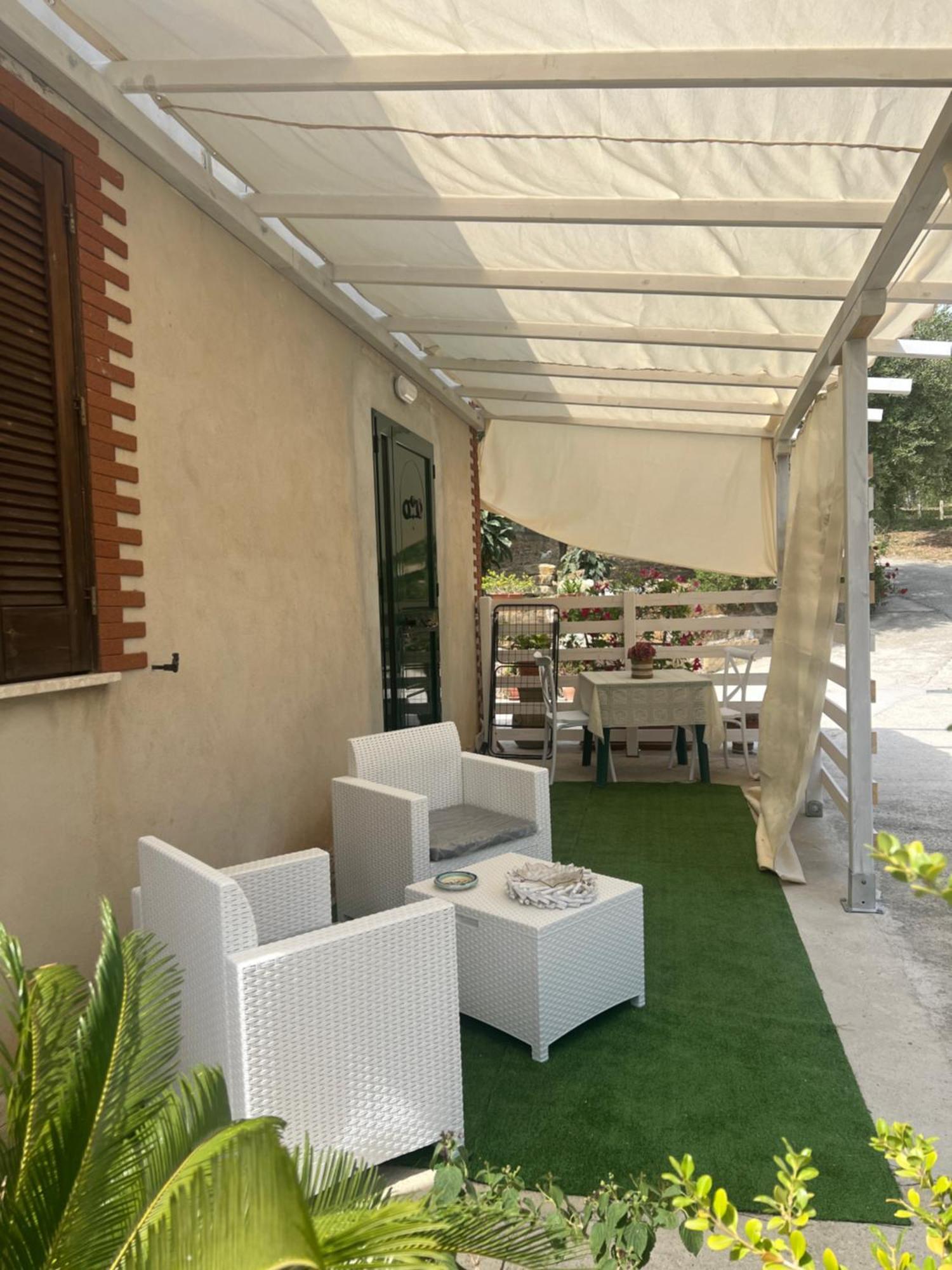 Chalet Del Girasole Castellabate Exterior foto